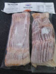 lot 432 image: CC  2-1.5 lb Daily Choice FROZEN Hi...