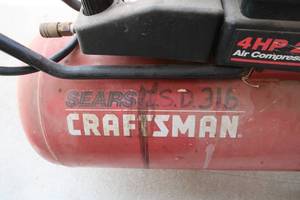 lot 3 image: CRAFTSMAN AIR COMPRESSOR
