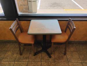 lot 27 image: COMMERCIAL RESTAURANT DINING TABLE WITH 2 CHAIRS