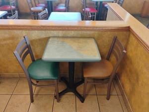 lot 28 image: COMMERCIAL RESTAURANT DINING TABLE WITH 2 CHAIRS