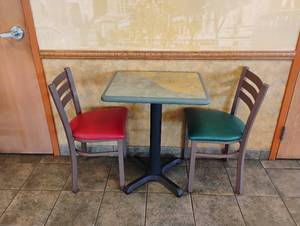 lot 11 image: COMMERCIAL RESTAURANT DINING TABLE WITH 2 CHAIRS