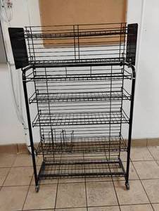 lot 60 image: ROLLING DISPLAY RACK