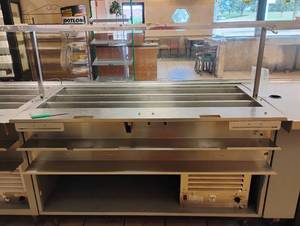 lot 81 image: SUBWAY REFRIGERATED SANDWICH PREP TABLE