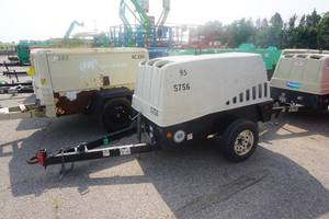 lot 13 image: 2012 Doosan Model C185WKUB-T41 Tow Behind Air Compressor