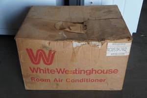 lot 15 image: White Westinghouse 8000 BTU Room Air Conditioner