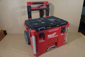 lot 134 image: Milwaukee Packout Rolling Tool Box