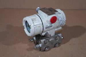lot 144 image: Hart 2600T Series Pressure Transmitter