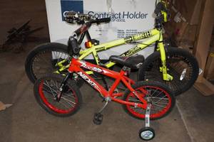 lot 159 image: 2 Kids Bikes