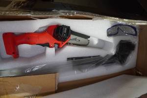lot 192 image: 2-In-1 Cordless Pole Saw 18 Reach and Accessories
