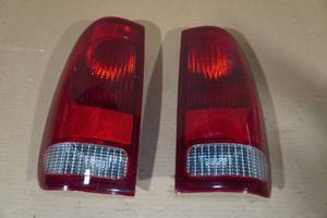 lot 198 image: Ford Truck Taillights