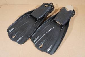 lot 224 image: Scuba Pro GO Sport Fins -XL