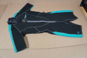 lot 226 image: Cressi Lido 2mm Womens Wetsuit -L4