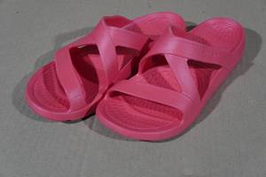 lot 251 image: Nuusole Womens Hailey Rubber Slides -Size 8
