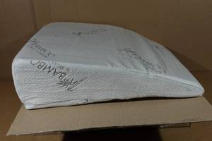 lot 43 image: Bamboo Wedge Pillow