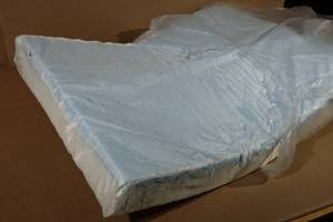 lot 57 image: Waterproof Mattress 36x27x4