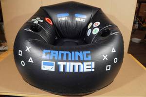 lot 136 image: Inflatable Gaming Chair