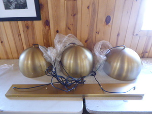 lot 26 image: Light & Living Pendant Lighting