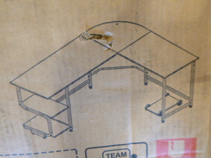 lot 29 image: Teraves Reversible L-Shaped Computer Desk