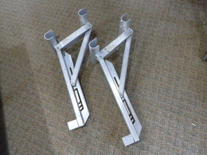 lot 40 image: Set of Ladder Jacks