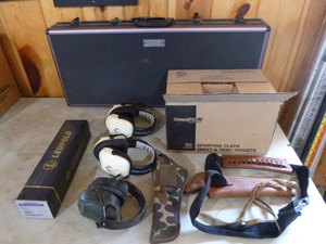 lot 75 image: Hunting ItemsSporting Goods