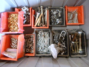 lot 87 image: Tote of Hardware