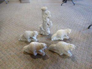 lot 90 image: Concrete Garden Ornaments