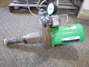 lot 100 image: Sears Shallow Well 20 Water Pump