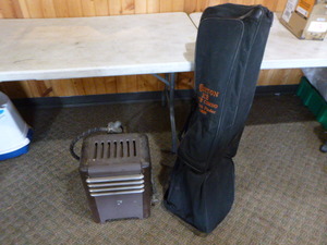 lot 154 image: Ice Fishing Items