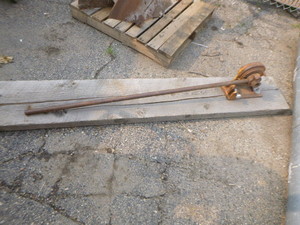 lot 157 image: Vintage Willard Rebar Bender