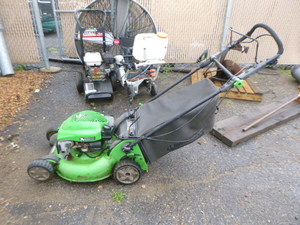 lot 158 image: Lawn Boy Push Lawn Mower with Bagger