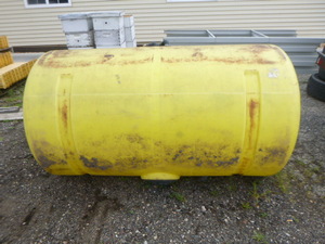 lot 180 image: 300 Gallon Water Tank