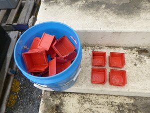 lot 186 image: Bucket of Stackable Parts Bins