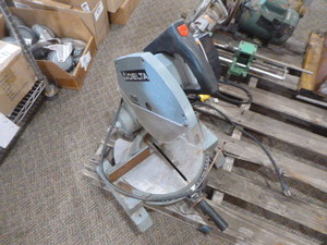 lot 191 image: Delta 10 Motorized Miter Box