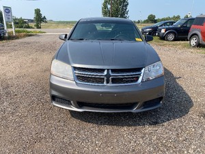 lot 2 image: 2012 Dodge Avenger