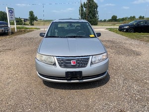 lot 4 image: 2007 Saturn Ion
