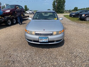 lot 9 image: 2002 Saturn LS L100