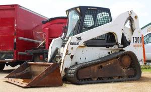 2003 Bobcat Skid Steer Multi Track Loader Model T 300