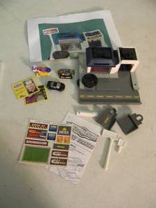 ORIGINAL - VINTAGE 1992 Micro Machines Street Corners City Motors Showroom Playset Galoob - GREAT SET - SEE PICTURES