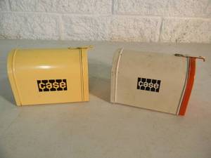 VINTAGE CASE IH METAL SALESMAN SAMPLE MAILBOXES - AWESOME PIECES - NICE - SEE PICTURES