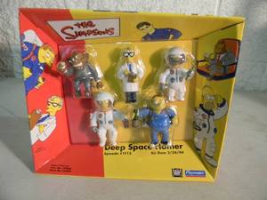 VINTAGE 2002 The Simpsons Deep Space Homer - Episode #1F13 Air Date 22494 By Playmates #142082 - IN BOX - AWESOME PIECE - SEE PICTURES