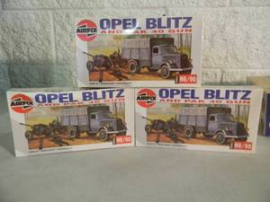 lot 3 image: 3 - AIRFIX HOOO scale Model Kits, Made In France - OPEL BLITZ AND PAK 40 GUNS 2B - SEALED IN BOX - GREAT PIECES - SEE PICTURES