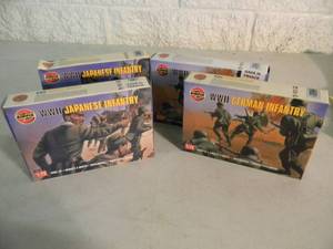 lot 7 image: 4 - AIRFIX 172 scale Model Kits, Made In France - 2 WWII JAPANESE INFANTRY & 2 WWII GERMAN INFANTRY - SEALED IN BOX - GREAT PIECES - SEE PICTURES