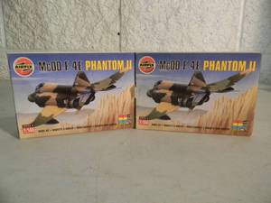 lot 11 image: 2 - AIRFIX 1144 scale Model Kits, Made In France - McDD F-4E PHANTOM II - SEALED IN BOX - GREAT PIECES - SEE PICTURES