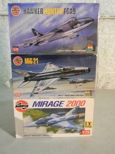 lot 40 image: 3 - AIRFIX 172 scale Model Kits, Made In France - MiG 21, HAWKER HUNTER FGA9 & MIRAGE 2000 - SEALED IN BOX - GREAT PIECES - SEE PICTURES