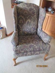 Beautifully upholstered quality win...