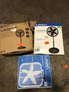 Lot of Assorted Fans Various Models and Conditions  Customer Returns See Pictures