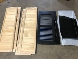 Lot of Assorted Closet Doors  Various Models and Conditions  Customer Returns See Pictures