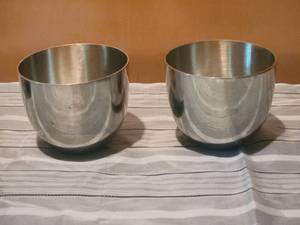 lot 100 image: Chic Minimalist MCM Pewter Cup Set - (8) - Jefferson Cup