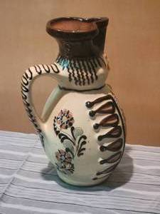 lot 82 image: Charming Vintage Hungarian Handpainted Butler Carafe