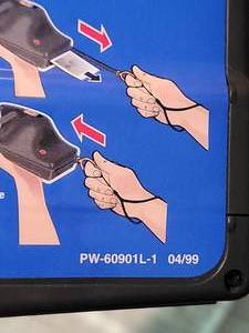 lot 53 image: Vintage Polaroid JoyCam  PW-60901L-1